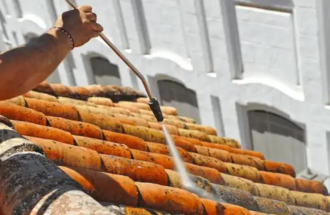 Nettoyage de toitures - Brosville